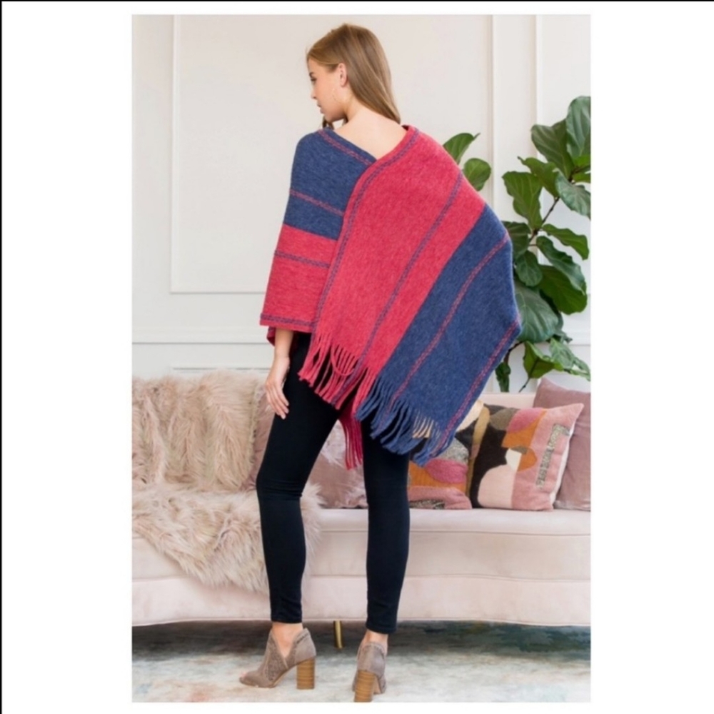 **SOLD**🆑🆑TWO TONE PONCHO.   ONE SIZE.  NEW - Picture 2 of 7